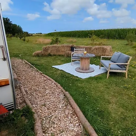 Campeggio Lege Privé Kampeerplaats Met Eigen Luxe Badkamer - De Kapitein - No Beds, Campspot Only